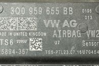 VW Passat B8 kombi r.v. 2017 palubní deska