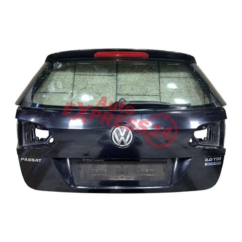 VW Passat B7 kombi r.v. 2012 černá metalíza kód barvy LC9X páté dveře