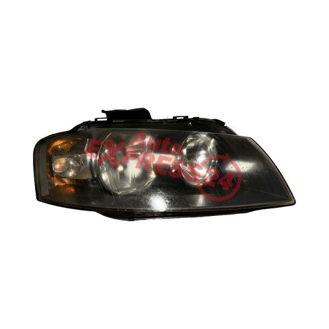 Audi A3 8P Sportback r.v. 2008 pravé přední světlo halogen 8P0941004K