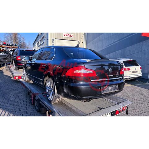 Vůz na náhradní díly Škoda Superb 2 sedan 2010 CDAA LSS LF9R