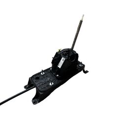 VW Golf 7 kombi r.v. 2015 mechanismus řazení 5Q1713025J