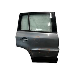 VW Tiguan 5N r.v. 2009 šedá metalíza kód barvy LR7N pravé zadní dveře