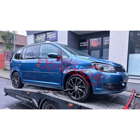 Vůz na náhradní díly VW Touran 1T3 r.v. 2014 CAYC PVX LA5J