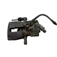 VW Passat B7 kombi r.v. 2012 levý zadní brzdový třmen