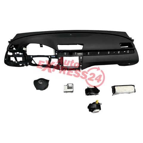 VW Passat B7 kombi r.v. 2012 černá palubní deska