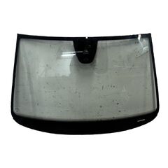 VW Passat B7 kombi r.v. 2012 čelní sklo