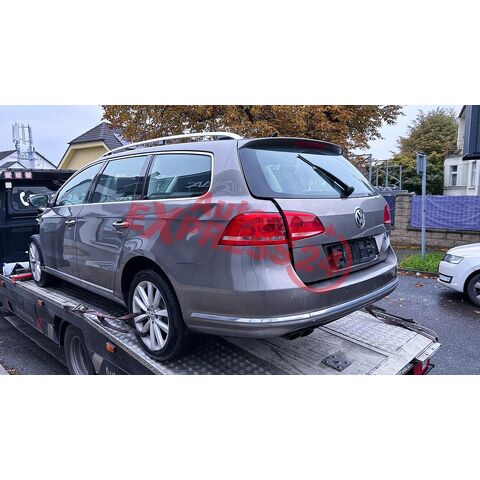 Vůz na náhradní díly VW Passat B7 kombi 2012 CFGB NJJ LA8X