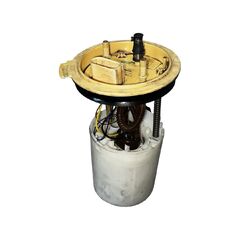 VW Passat B7 kombi r.v. 2012 palivové čerpadlo nádrže 3AA919050B