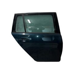 VW Golf 7 kombi r.v. 2018 tmavě zelená 