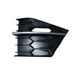 Škoda Superb 3 sedan r.v. 2017 pravá mřížka nárazníku 3V0853666