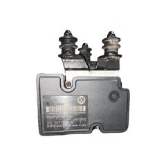 VW Caddy 2K skříňový vůz r.v. 2009 řídící jednotka airbagu 1K0907379AF 1K0614117AC