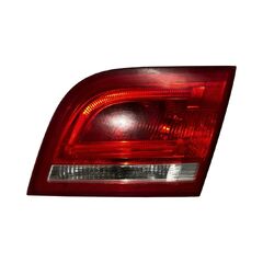 Audi A3 8P sportback r.v. 2010 pravé zadní vnitřní světlo 8P4945094D