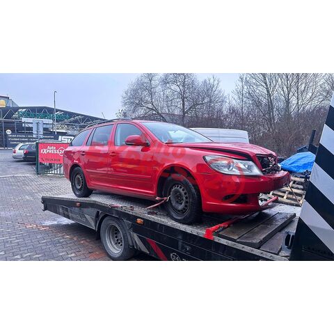 Vůz na náhradní díly Škoda Octavia 2 FL kombi 2011 CDAA LHC LF3K
