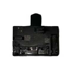 VW Passat B8 kombi r.v. 2017 řídící jednotka dveří 5Q4959593E