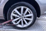 Vůz na náhradní díly VW Passat B7 kombi 2012 CFGB NJJ LA8X