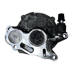 VW Passat B7 kombi r.v. 2012 podtlakové čerpadlo CFG 03L145100F