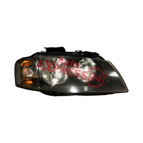 Audi A3 Sportback r.v. 2007 pravé přední světlo halogen 8P0941004K