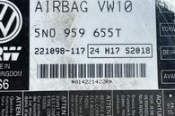 VW Passat B7 kombi r.v. 2012 černá palubní deska