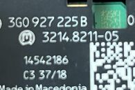 VW Passat B8 kombi r.v. 2018 tlačítko ruční brzdy 3G0927225B