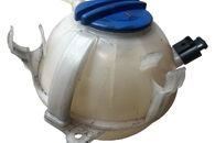 VW Passat B7 kombi r.v. 2012 nádobka chladící kapaliny 1K0121407A