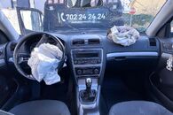 Vůz na náhradní díly Škoda Octavia 2 FL kombi CAXA LHY LF8J