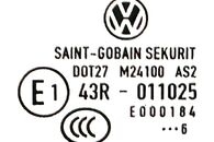VW Passat B8 kombi r.v. 2017 levá zadní malé sklo