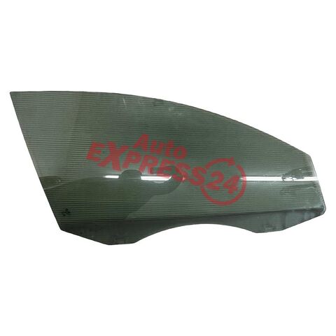 VW Passat B7 kombi r.v. 2012 pravé přední sklo