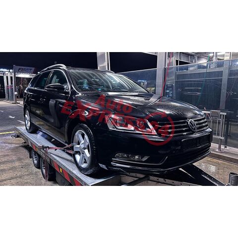 Vůz na náhradní díly VW Passat B7 kombi 2012 CFGB NJD LC9X