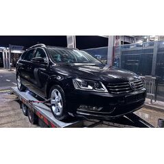 Vůz na náhradní díly VW Passat B7 kombi 2012 CFGB NJD LC9X