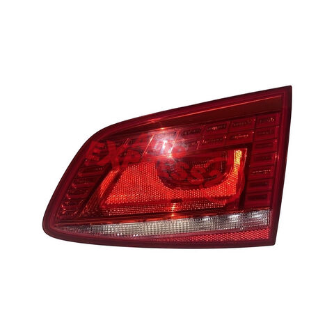 VW Passat B7 kombi pravé zadní vnitřní světlo LED 3AF945308F