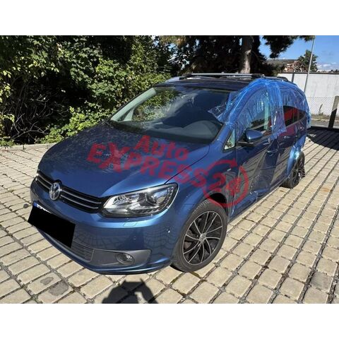 Vůz na náhradní díly VW Touran 1T3 r.v. 2014 CAYC PVX LA5J