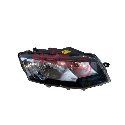 Škoda Octavia 3 kombi r.v. 2014 pravé přední světlo halogen 5E1941016 11.04.2014
