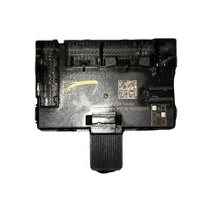 Škoda Superb 3 facelift kombi r.v. 2020 řídící jednotka dveří 5Q4959593K