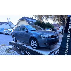 Vůz na náhradní díly VW Golf 6 kombi 2010 CAXA LHY LD7X