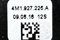 Audi A4 B9 8W S-Line avant r.v. 2017 tlačítko elektrické brzdy 4M1927225A