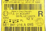 Škoda Octavia 3 kombi r.v. 2014 pravé přední světlo xenon 5E1941016A jednotky 8K0941597B 1T0941329B