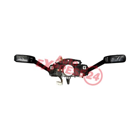 Seat Leon 5F kombi r.v. 2017 páčky volantu 5Q0953507GP 5Q0953513R