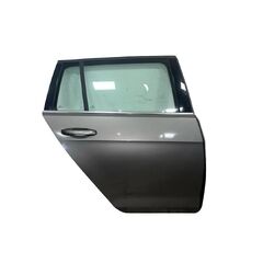 VW Golf 7 kombi r.v. 2015 šedá metalíza kód barvy LA7N pravé zadní dveře