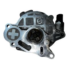 VW Golf 6 kombi r.v. 2010 podtlakové čerpadlo CAY 03L145100G