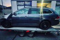 Veškeré náhradní díly VW Golf 5 kombi 2009 CBDB KNS LD7X