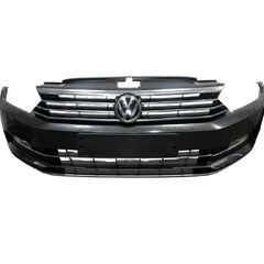 VW Passat B8 kombi r.v. 2019 tmavě šedá metalíza kód barvy LB7R přední nárazník