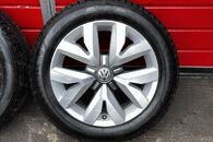 VW Touran 5T 3 x kolo 205/55 R16 zimní pneu 6,06mm DOT3024 6,5Jx16H2 ET48 5TA601025A