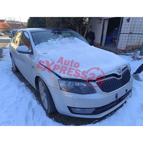 Vůz na náhradní díly Škoda Octavia 3 sedan L&K 2015 CKFC QSE LA7W