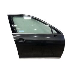 VW Passat B8 sedan R-Line r.v. 2018 tmavě šedá metalíza kód barvy LB7R pravé přední dveře