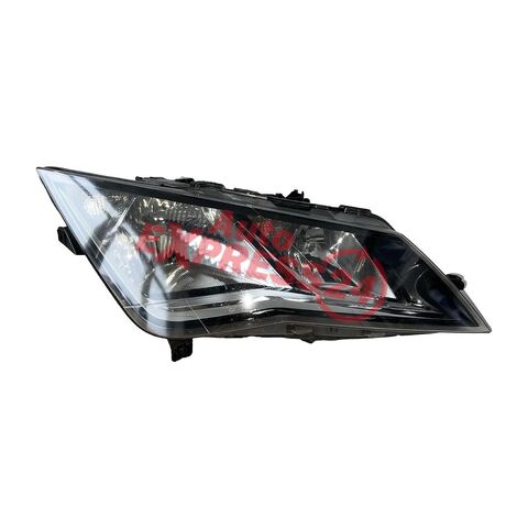 Seat Leon 5F ST kombi r.v. 2017 pravé přední světlo halogen 5F1941006B