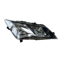 Seat Leon 5F ST kombi r.v. 2017 pravé přední světlo halogen 5F1941006B