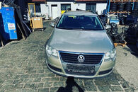 Veškeré náhradní díly VW Passat B6 kombi 2007 BKP JLU LD1W