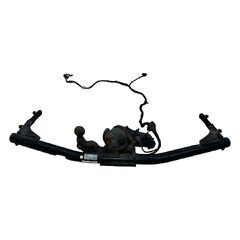 VW Passat B8 kombi r.v. 2015 tažné zařízení mechanicky otočné a elektricky vypínatelné jednotka 5Q0907383D