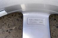 Audi kolo 245/40/R18 8,0Jx18H2 ET43 letni 4,98mm 4F0601025DC 1 kus