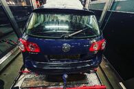 Veškeré náhradní díly VW Passat B6 kombi 2007 BXE JCX LA5E